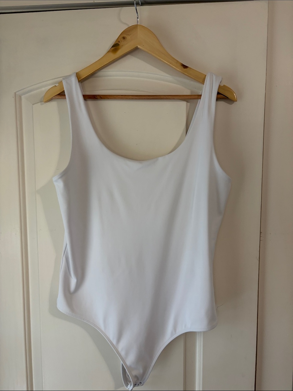 Express White Scoop-Neck Bodysuit with Wide Straps
